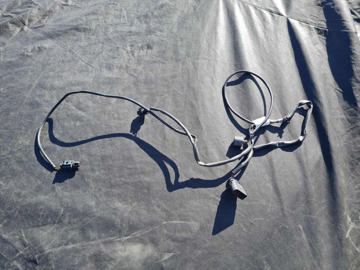 Priekšējā radiatora vadi priekš AUDI A4 AVANT 2005