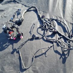 Dzinēja vadi priekš AUDI A4 AVANT 2005