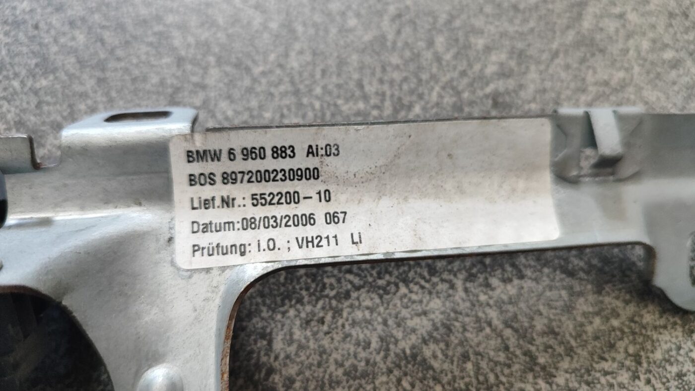 Bagāžnieka žalūzijas mehānisms priekš BMW 530D E61 2006 TOURING TITANSILVER 6 Bagāžnieka žalūzijas mehānisms priekš BMW 530D E61 2006 TOURING TITANSILVER