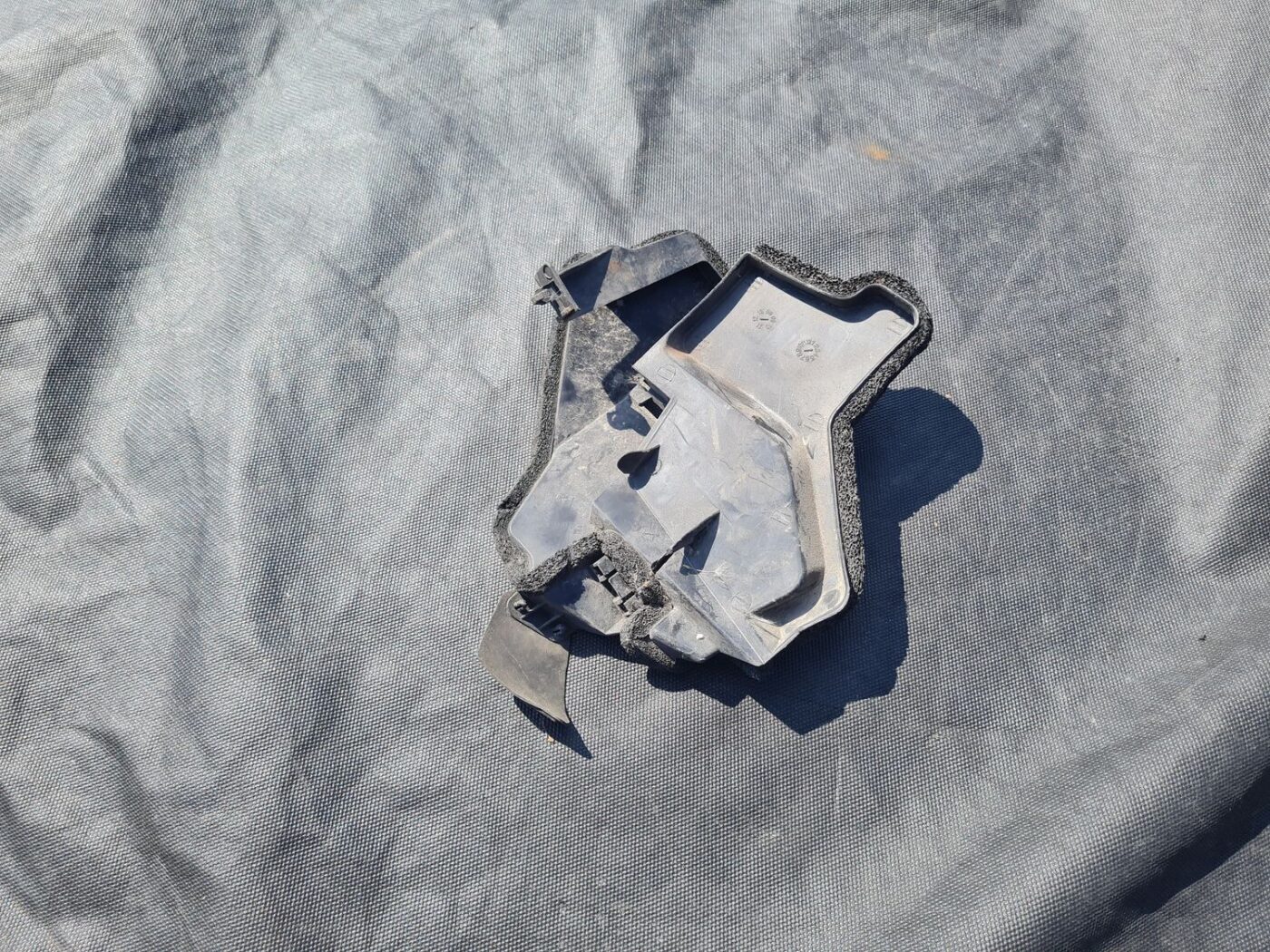 Ieplūdes gaisa deflektors, pa kreisi priekš TOYOTA VERSO 2012 3 Ieplūdes gaisa deflektors, pa kreisi priekš TOYOTA VERSO 2012