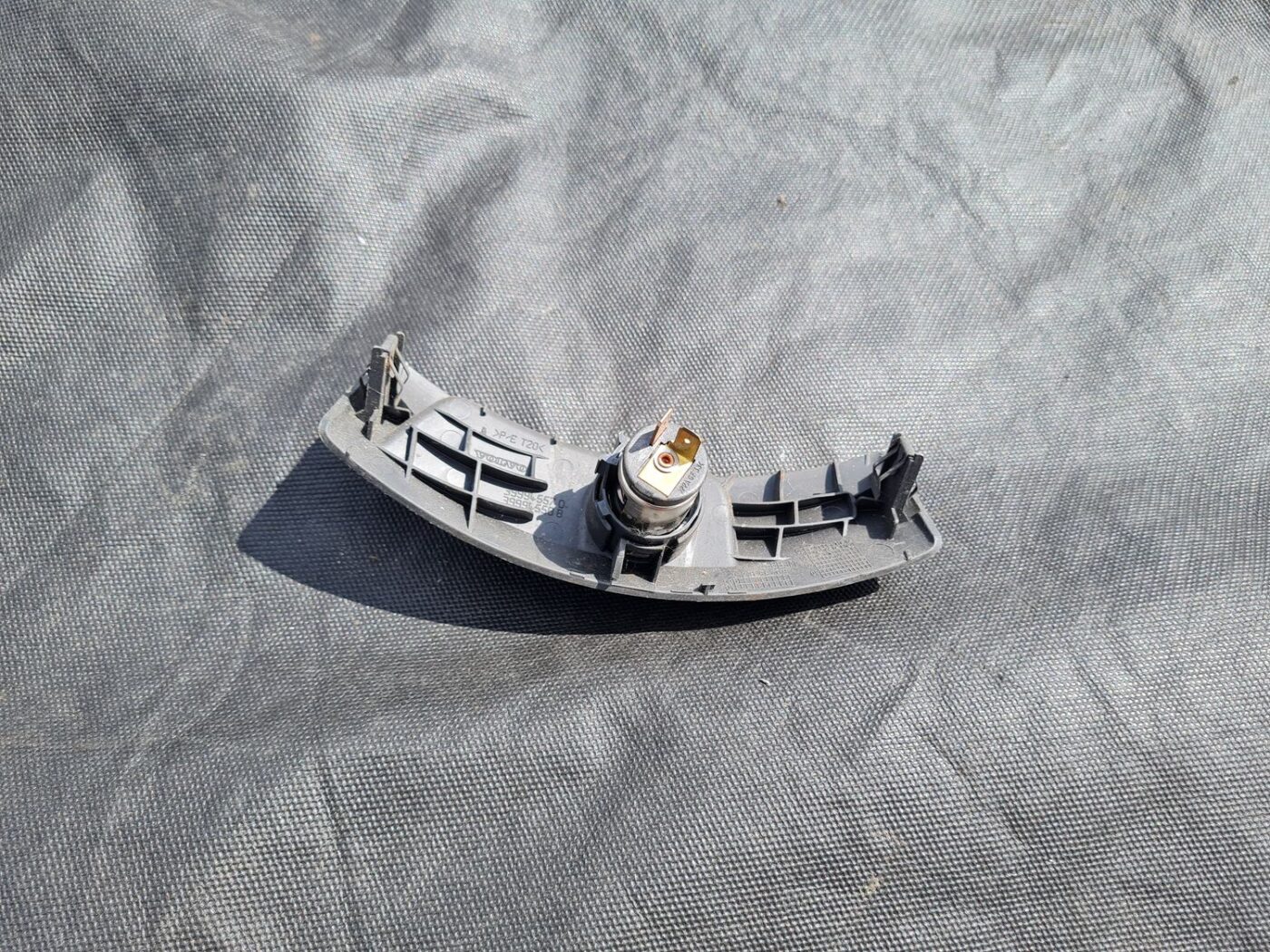 Strāvas kontaktligzda priekš VOLVO C30 2008 TURQUOISE 2 Strāvas kontaktligzda priekš VOLVO C30 2008 TURQUOISE