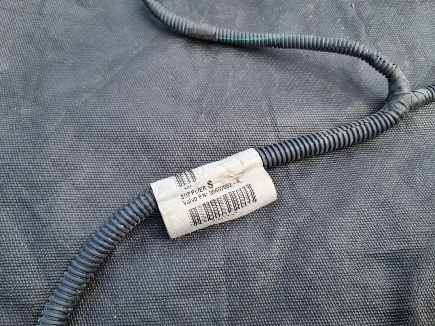 Vējstikla mazgātāja līmeņa sensors priekš VOLVO C30 2008 TURQUOISE 2 Vējstikla mazgātāja līmeņa sensors priekš VOLVO C30 2008 TURQUOISE