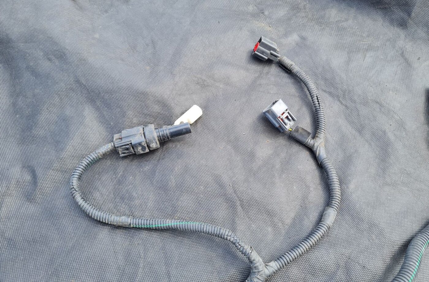 Vējstikla mazgātāja līmeņa sensors priekš VOLVO C30 2008 TURQUOISE 5 Vējstikla mazgātāja līmeņa sensors priekš VOLVO C30 2008 TURQUOISE