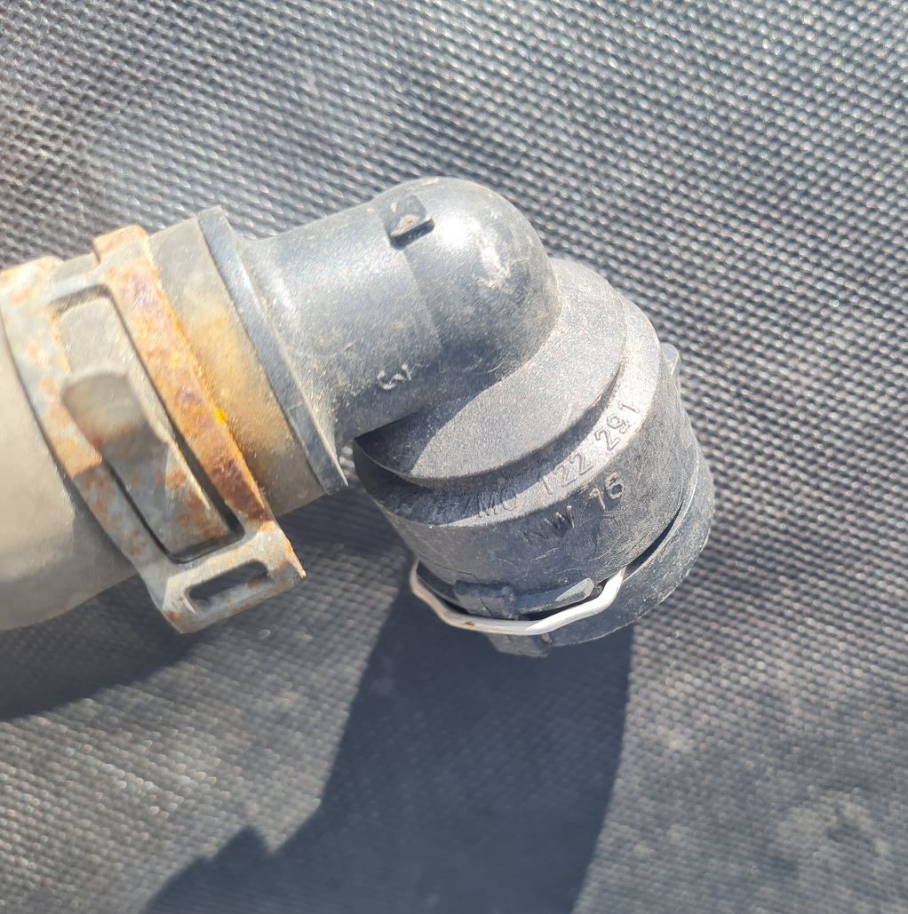 Dzesēšanas caurule priekš VW GOLF VARIANT 2012 3 Dzesēšanas caurule priekš VW GOLF VARIANT 2012