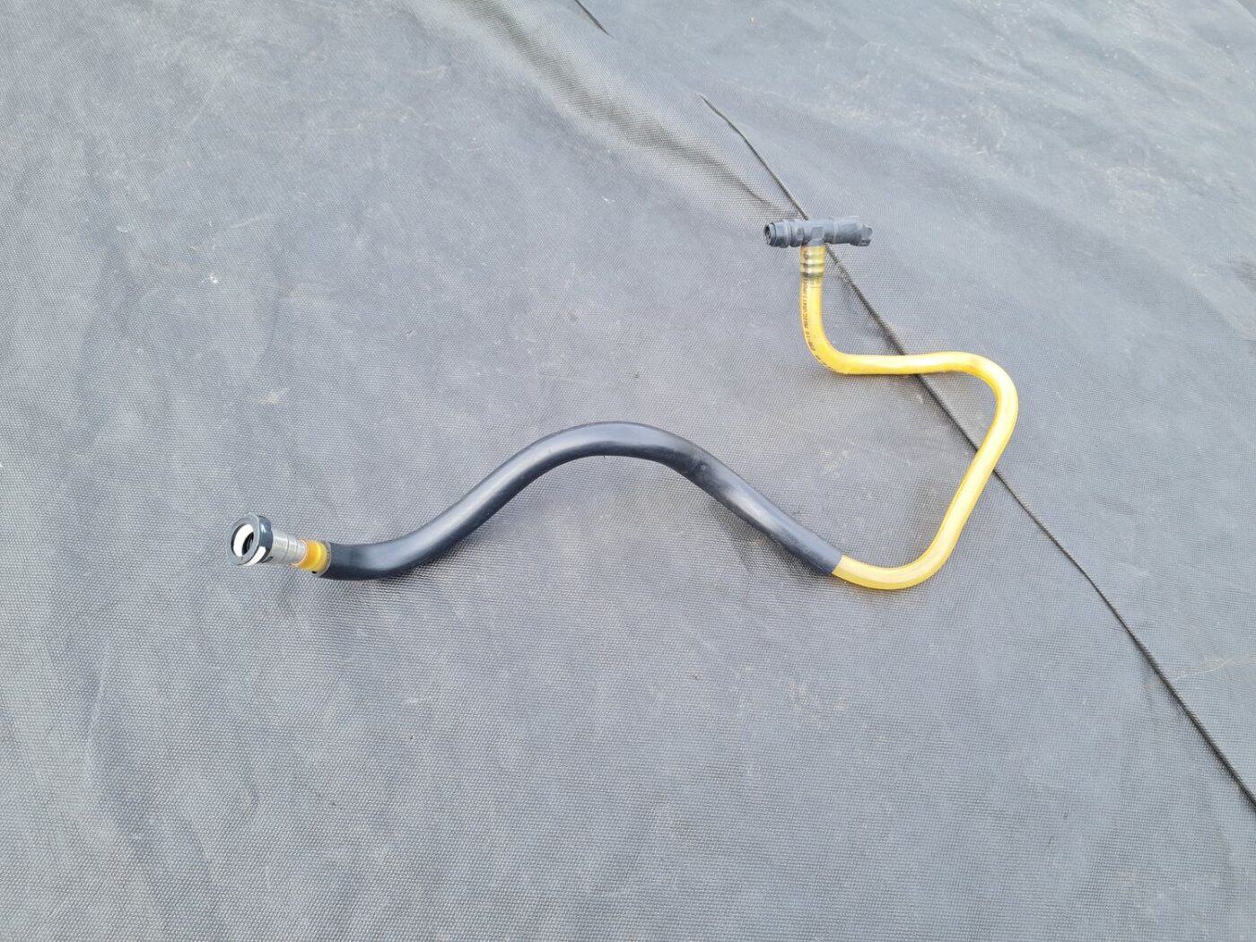 Degvielas caurule priekš RENAULT MEGANE 2011