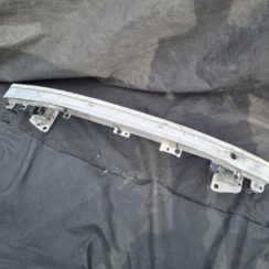 Priekšējā bufera pastiprinātājs priekš RENAULT MEGANE 2011