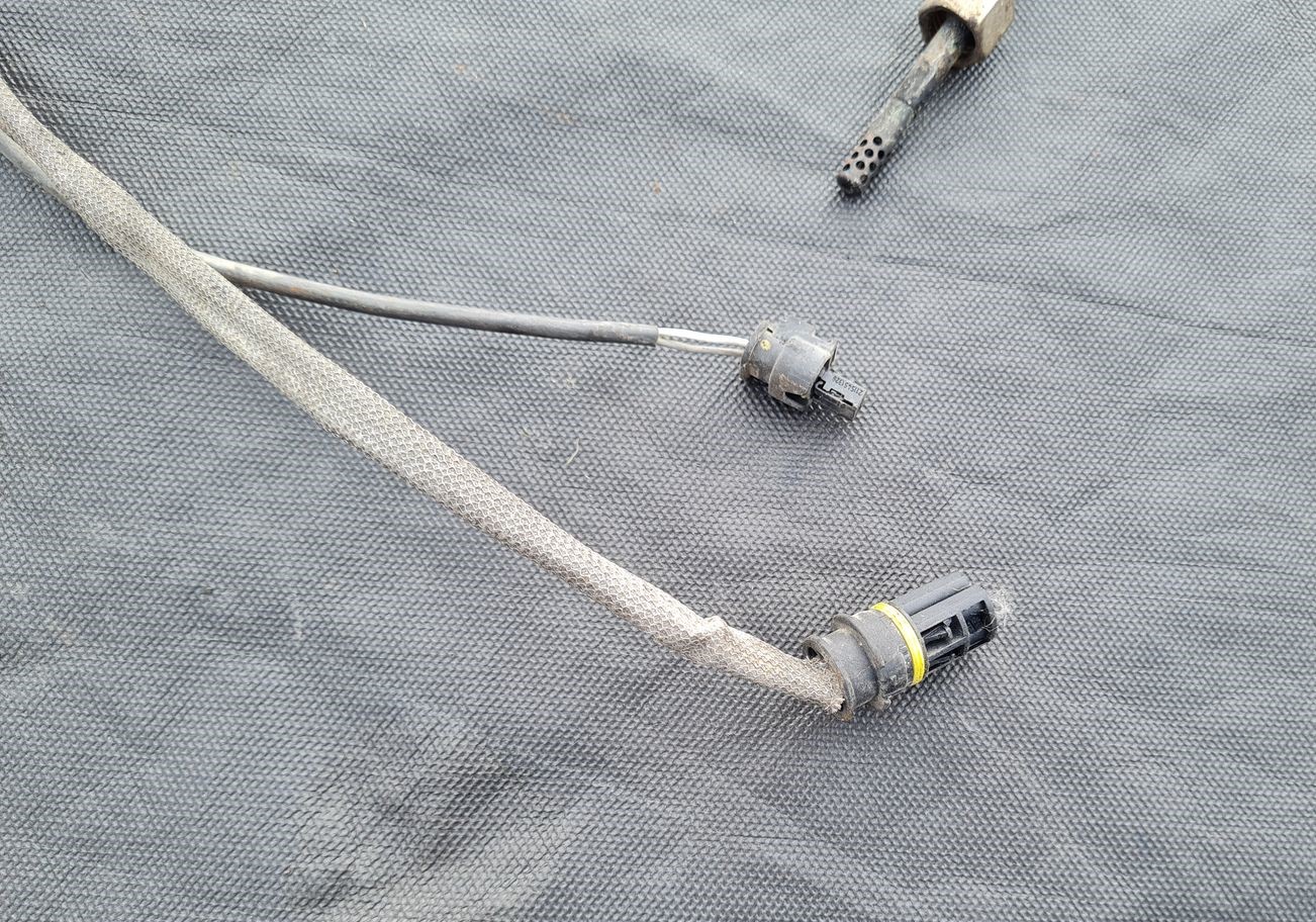 Izplūdes gāzu temperatūras devējs priekš MERCEDES BENZ CLS 320 2005