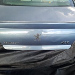 Bagāžnieka vāks priekš PEUGEOT 407 2004