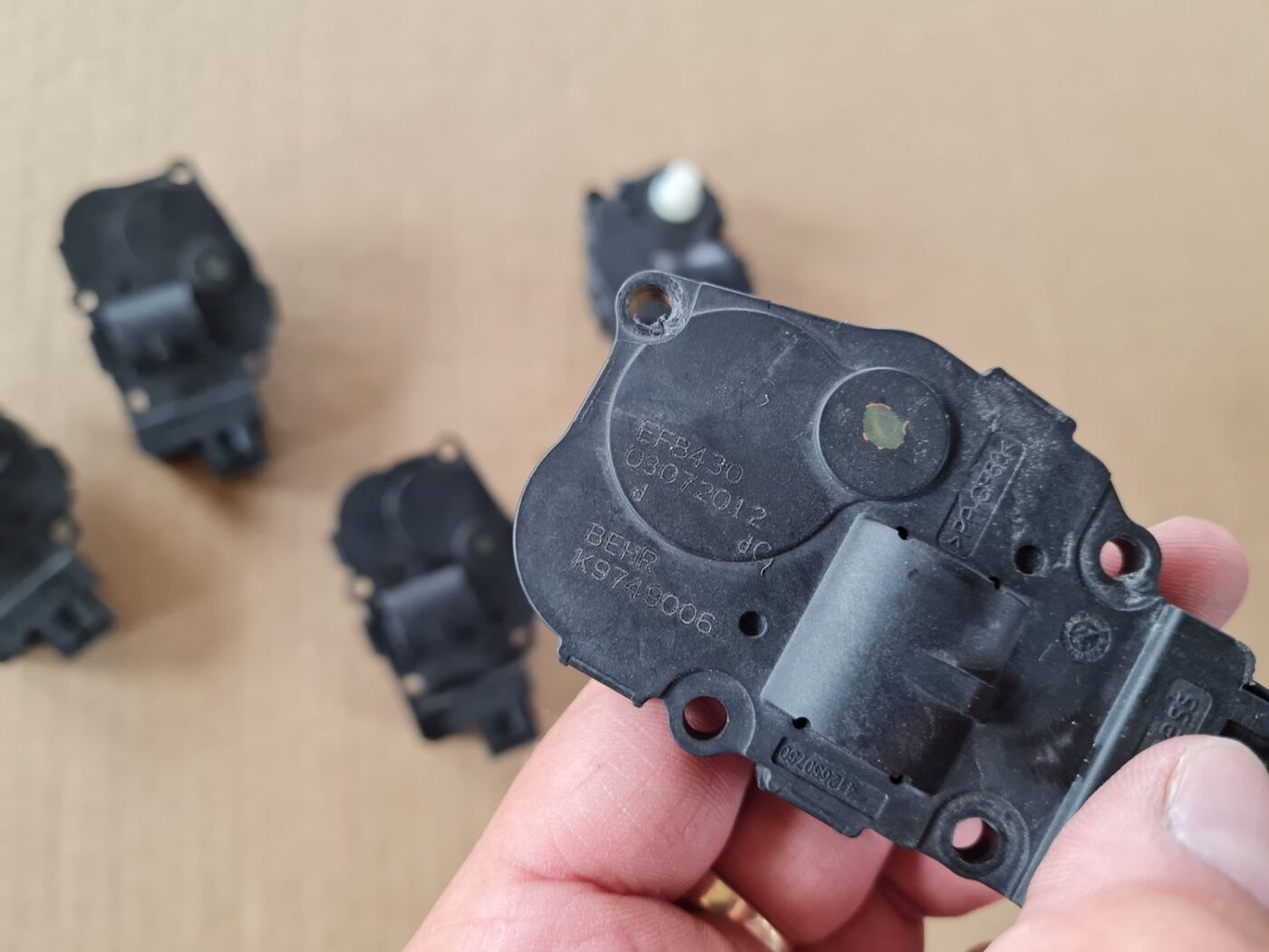 Apsildes sistēmas aktuators priekš MERCEDES BENZ E250 W212 2014