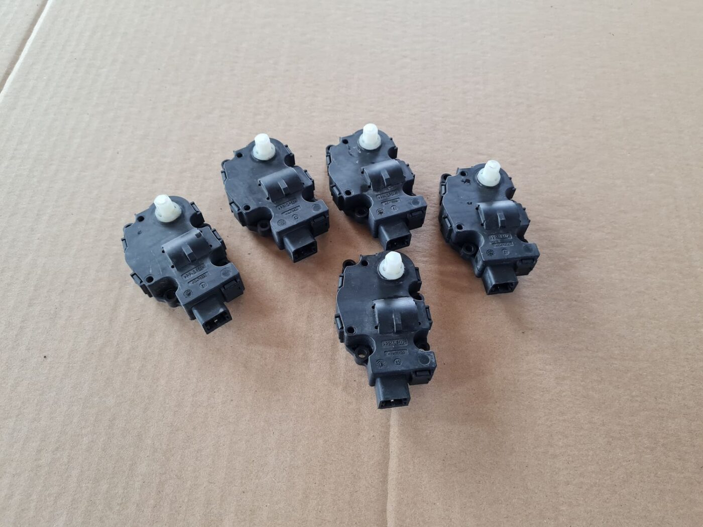 Apsildes sistēmas aktuators priekš MERCEDES BENZ E250 W212 2014