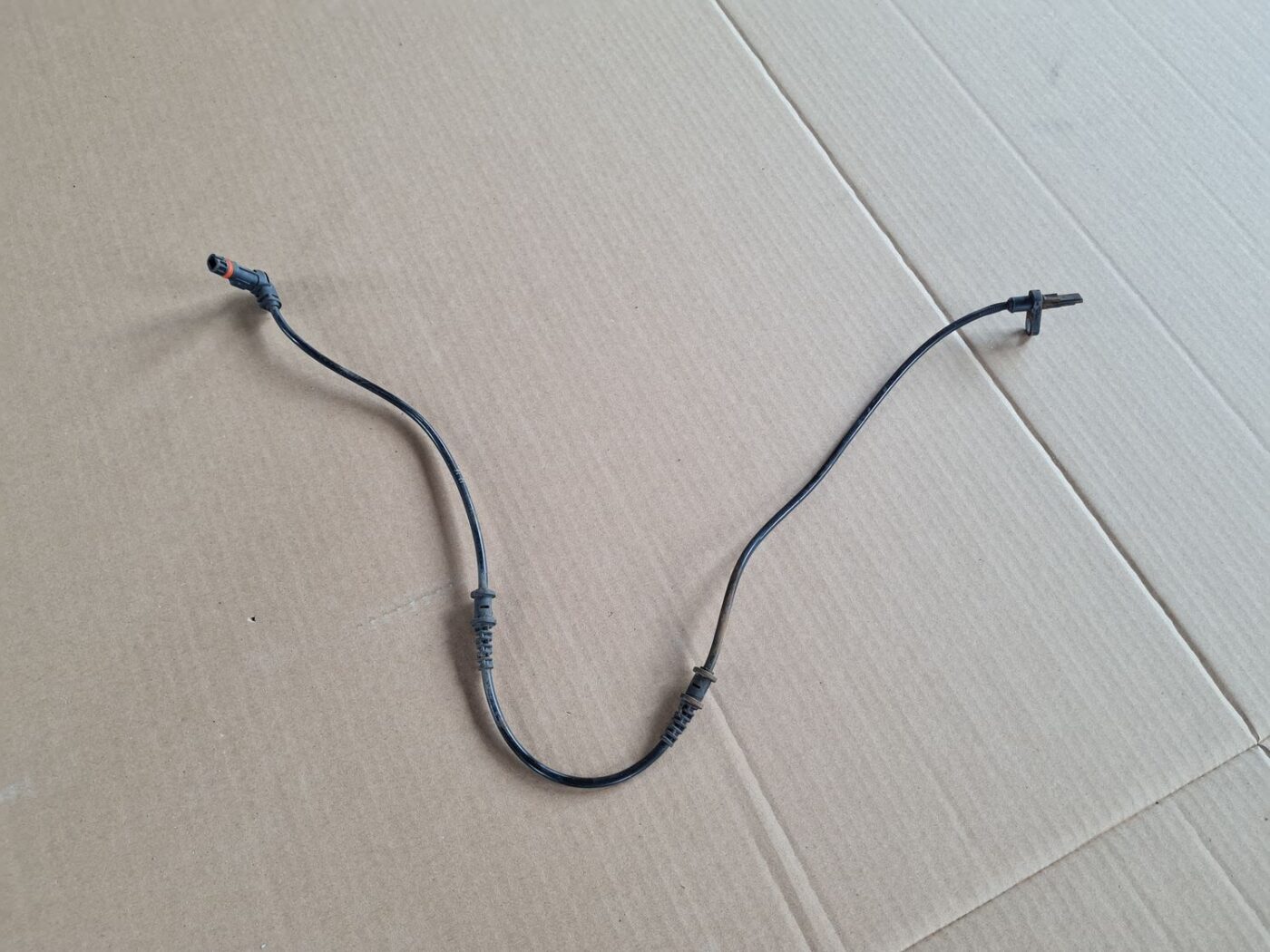 ABS devējs priekš MERCEDES BENZ E250 W212 2014