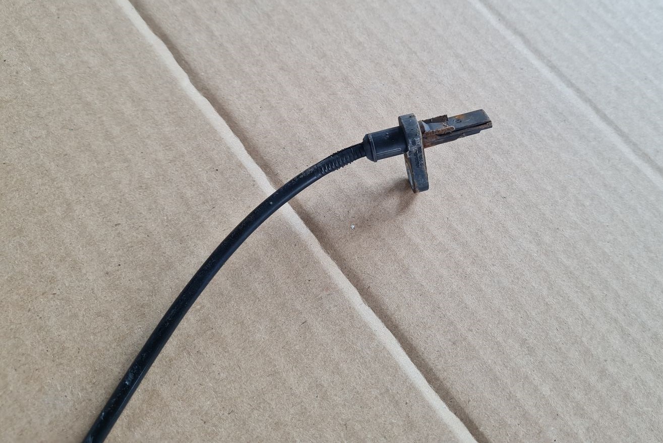 ABS devējs priekš MERCEDES BENZ E250 W212 2014