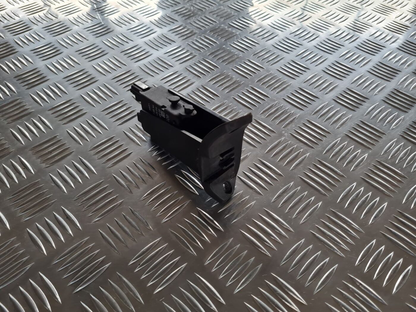 Centrālas atslēgas motors priekš OPEL ZAFIRA 1999 3 Centrālas atslēgas motors priekš OPEL ZAFIRA 1999