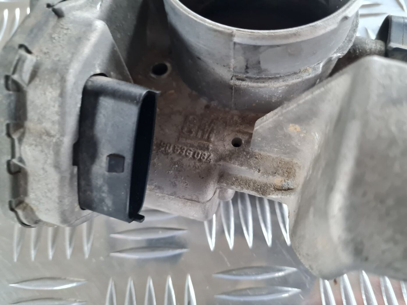 Droseļvārsts priekš OPEL ZAFIRA 1999