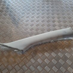 Priekšējas salona statnes apdare priekš TOYOTA AVENSIS 2007