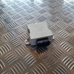 Vējstikla tīrīšanas mehānisma releja priekš TOYOTA AVENSIS 2007