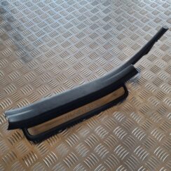 Sliekšņa aizmugurēja kreisa uzlika (salonā) priekš TOYOTA AVENSIS 2007