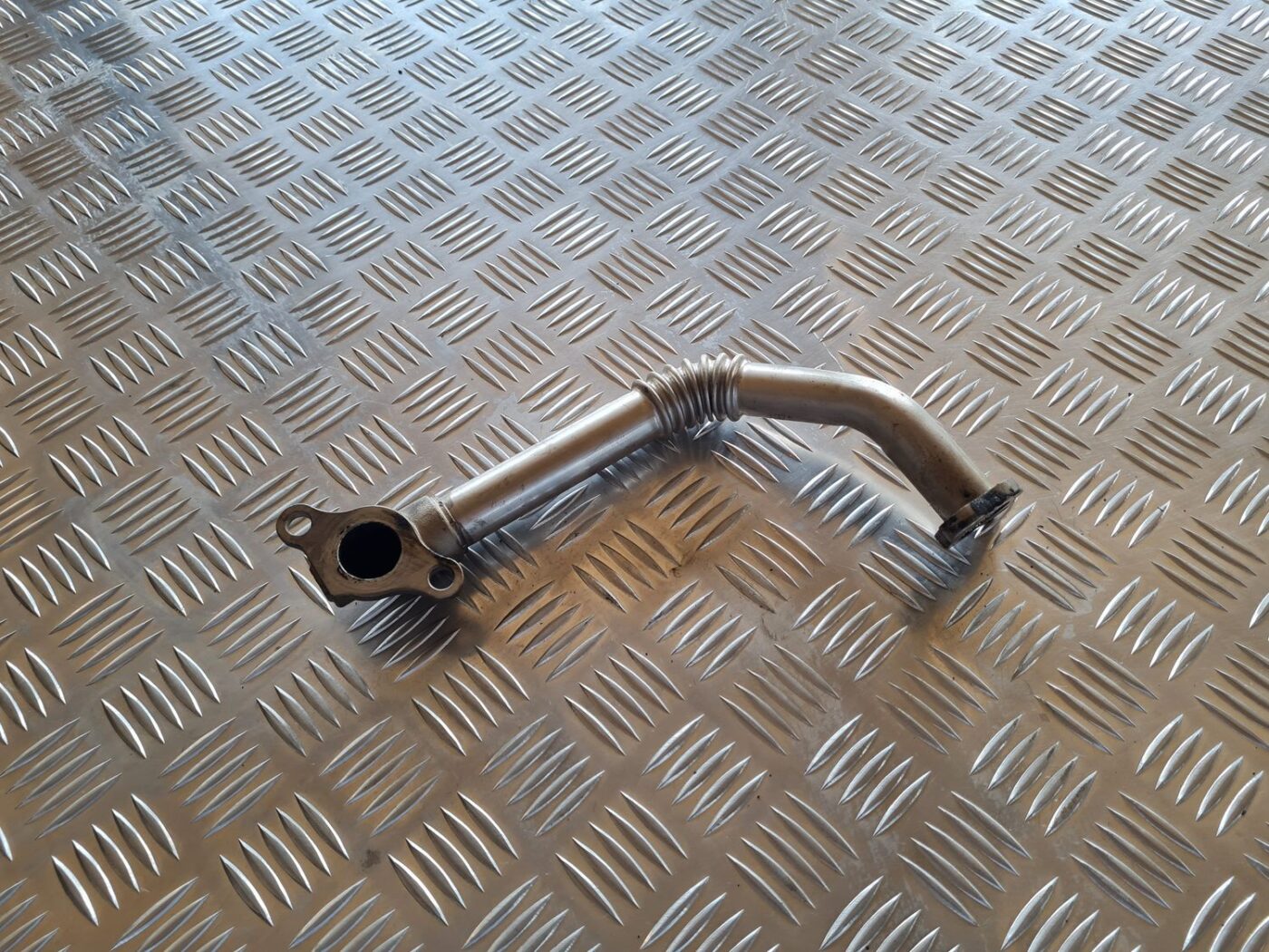 EGR caurule priekš TOYOTA AVENSIS 2007