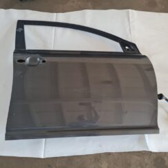 Priekšējās labās durvis priekš TOYOTA AVENSIS 2007