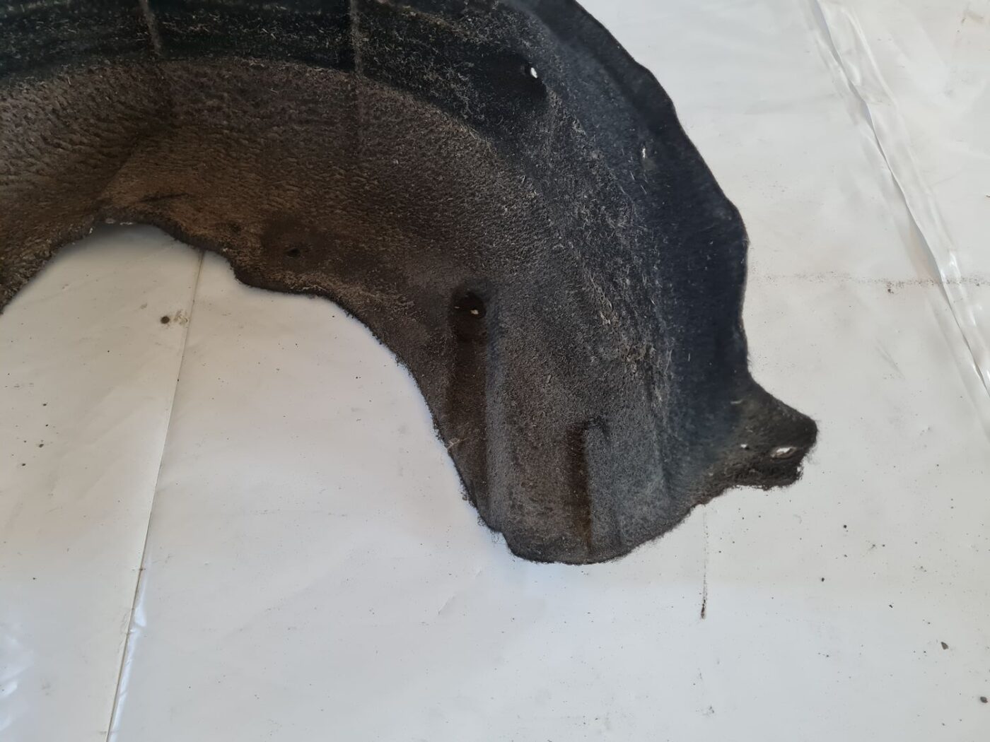 Aizmugurējais labais paspārns priekš TOYOTA AVENSIS 2007