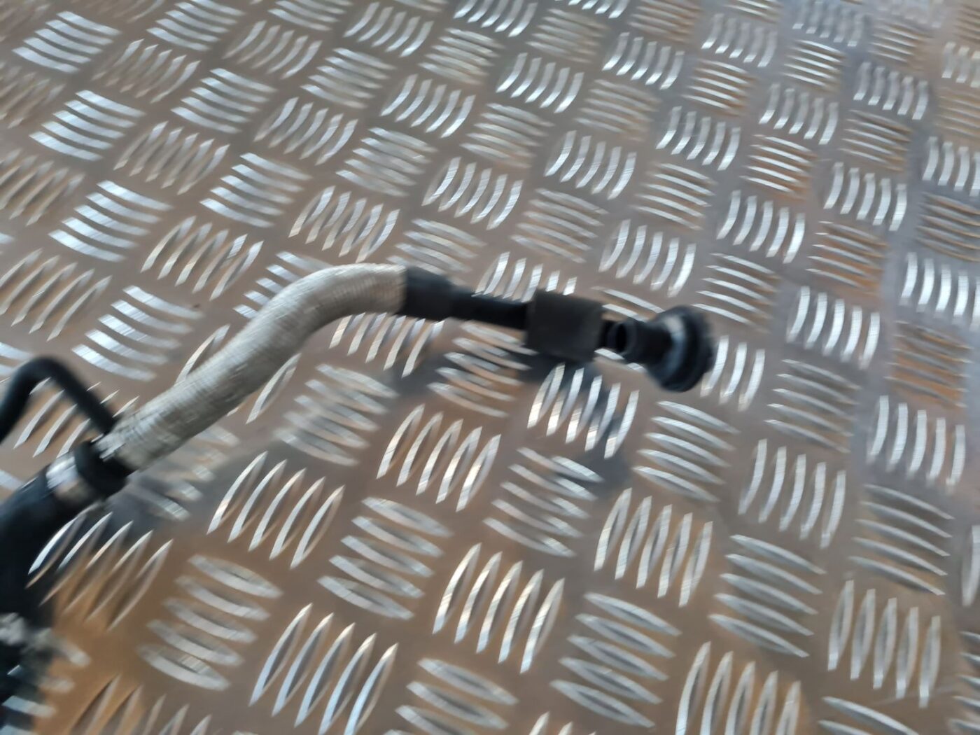 Vakuuma bremžu pastiprinātāja caurule priekš AUDI A6 AVANT 2006 S-LINE 2 Vakuuma bremžu pastiprinātāja caurule priekš AUDI A6 AVANT 2006 S-LINE