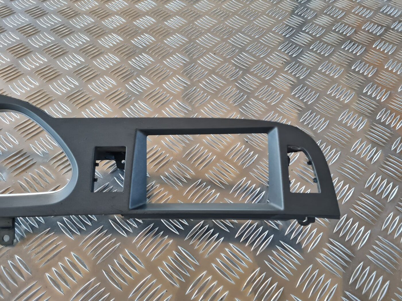 Spidometra apdare priekš AUDI A6 AVANT 2006 S-LINE 6 Spidometra apdare priekš AUDI A6 AVANT 2006 S-LINE