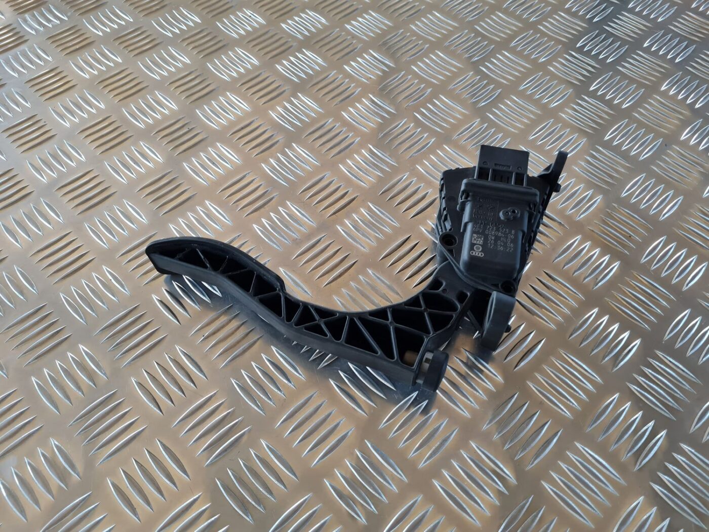 Gāzes pedālis priekš AUDI A6 AVANT 2006 S-LINE