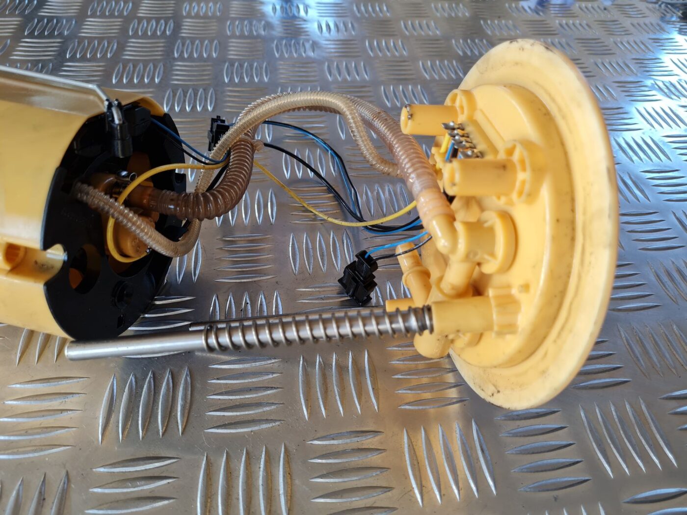 Degvielas tvertnes sūknis priekš AUDI A6 AVANT 2006 S-LINE