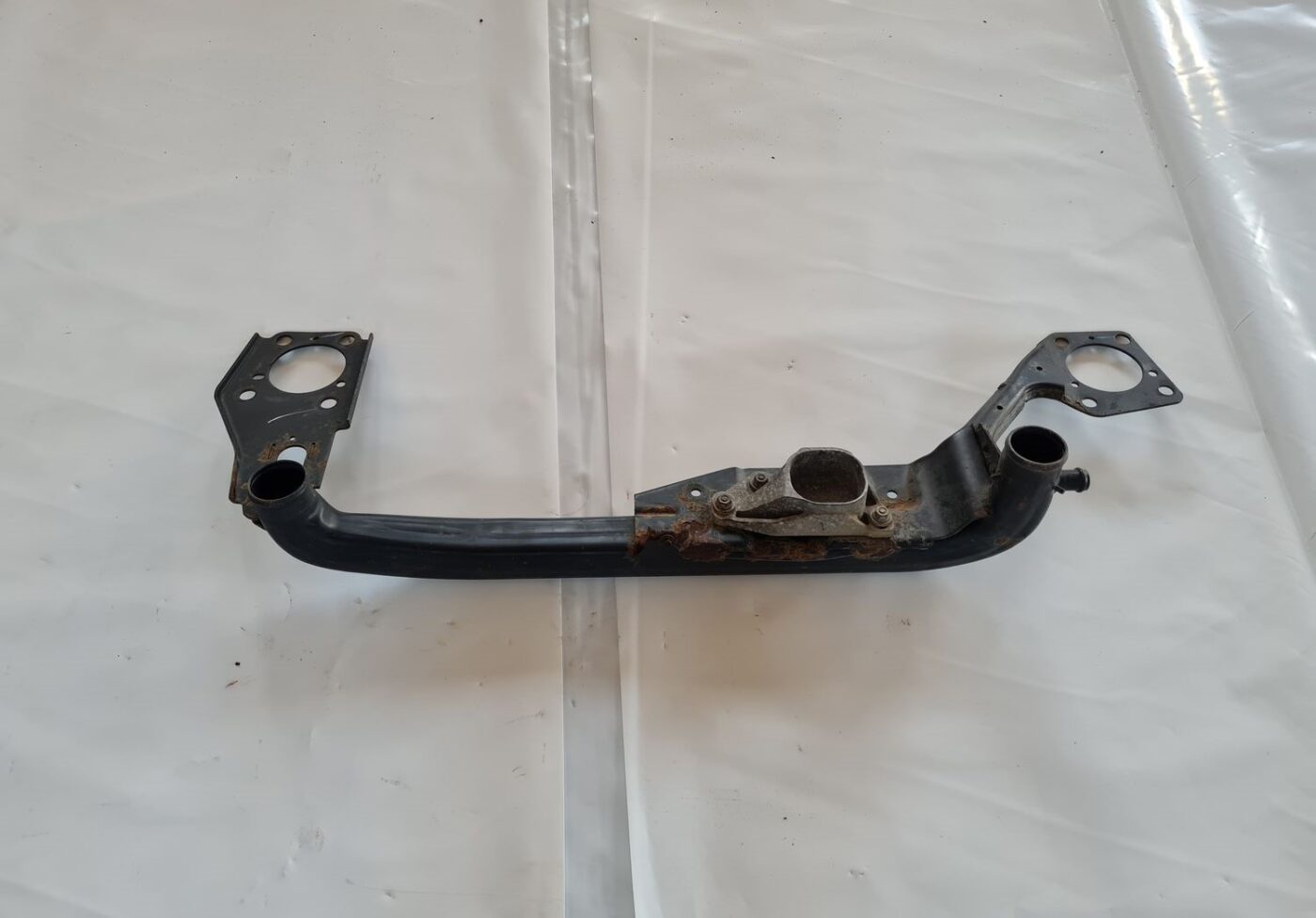 Dzinēja kronšteins priekš AUDI A6 AVANT 2006 S-LINE 1 Dzinēja kronšteins priekš AUDI A6 AVANT 2006 S-LINE