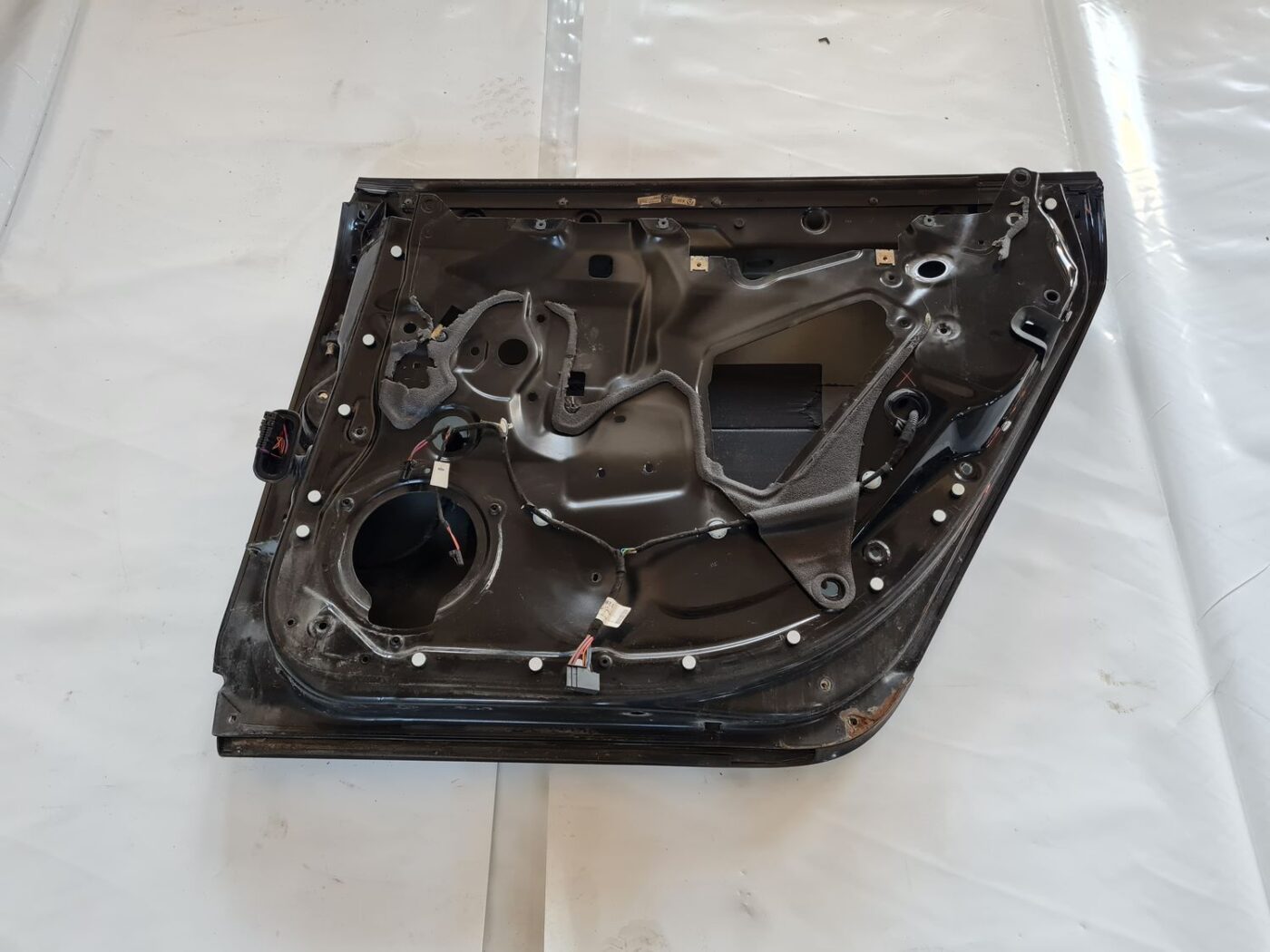 Aizmugurējās labās durvis priekš AUDI A6 AVANT 2006 S-LINE