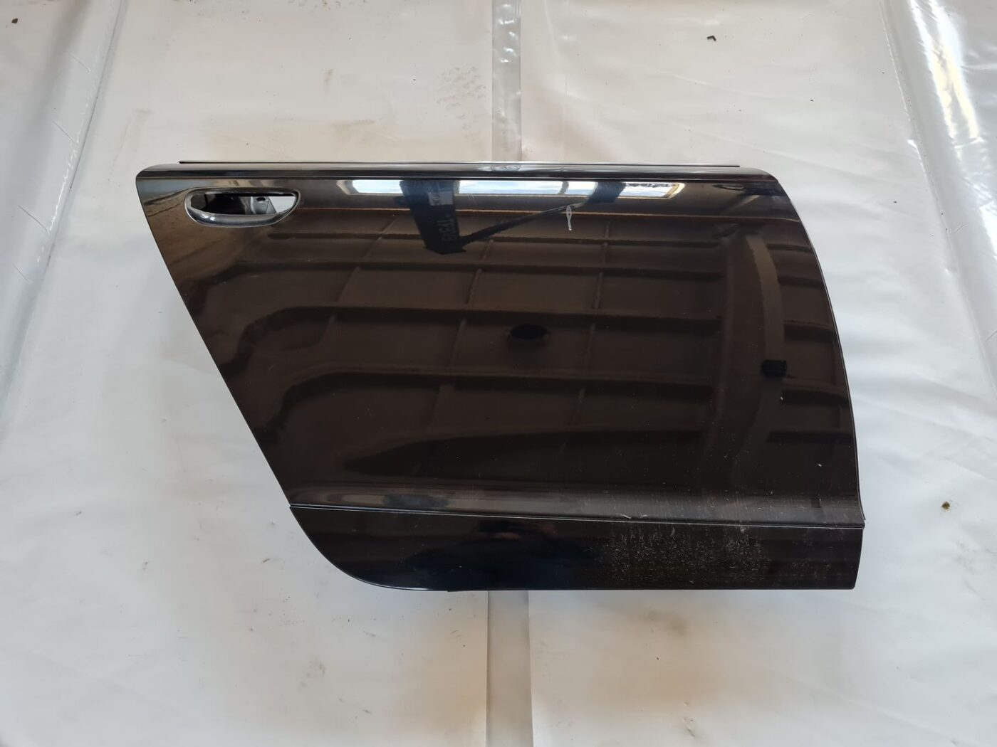 Aizmugurējās labās durvis priekš AUDI A6 AVANT 2006 S-LINE