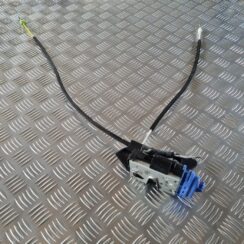 Aizmugurējo kreiso durvju slēdzene priekš AUDI A4 2000 AVANT