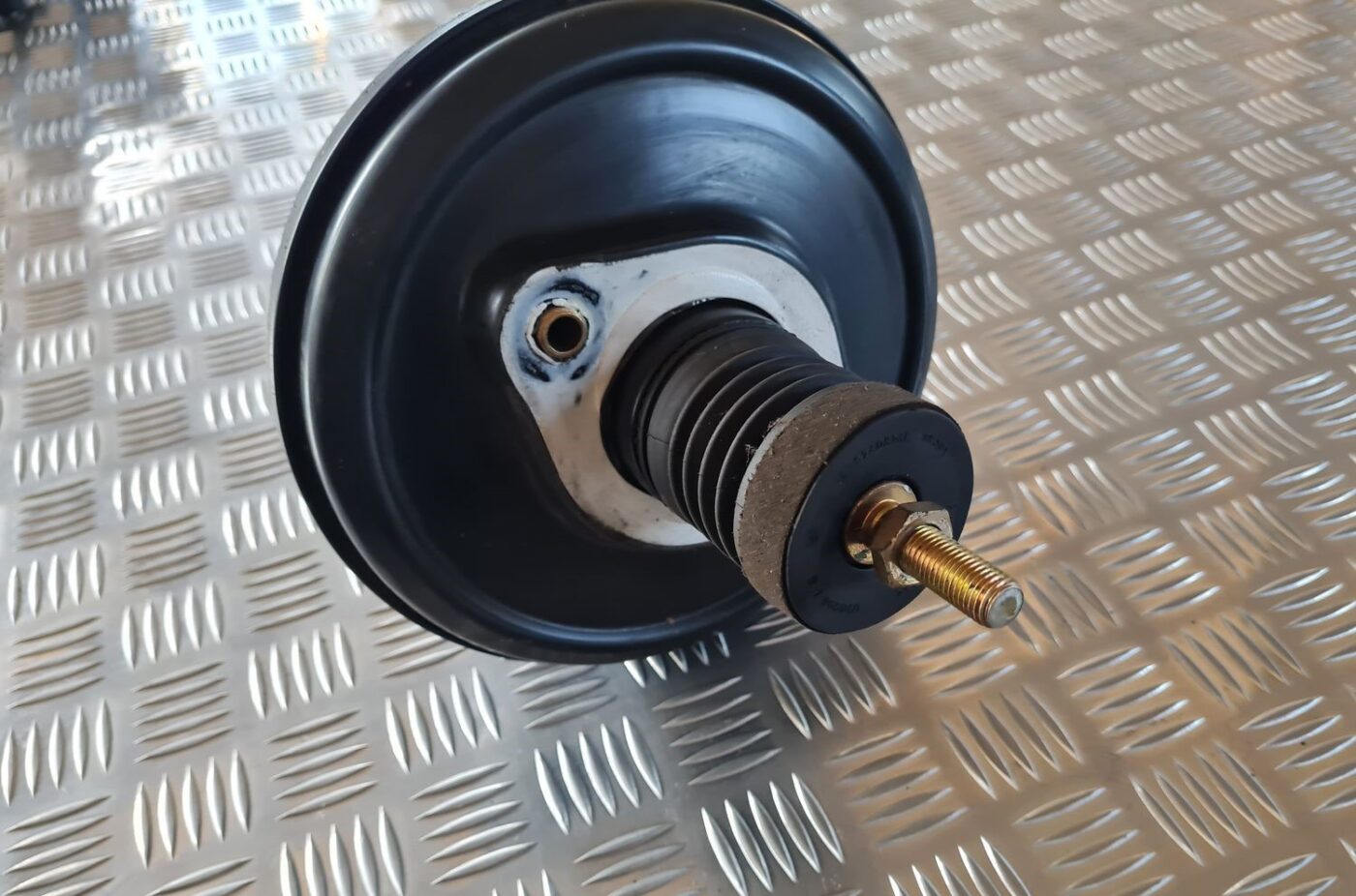 Vakuuma bremžu pastiprinātājs priekš AUDI A4 2000 AVANT 2 Vakuuma bremžu pastiprinātājs priekš AUDI A4 2000 AVANT