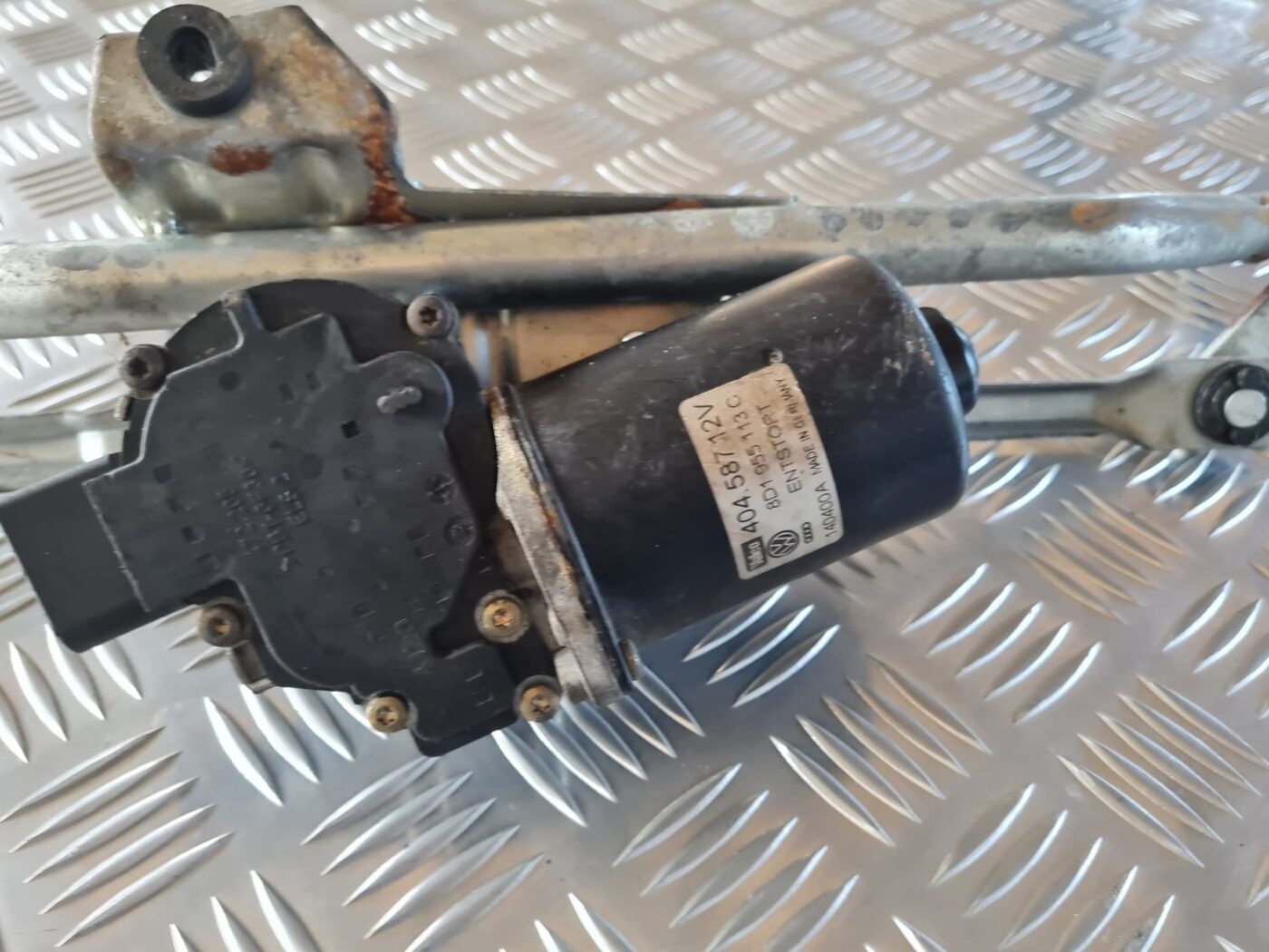 Vējstikla tīrīšanas mehānisms priekš AUDI A4 2000 AVANT