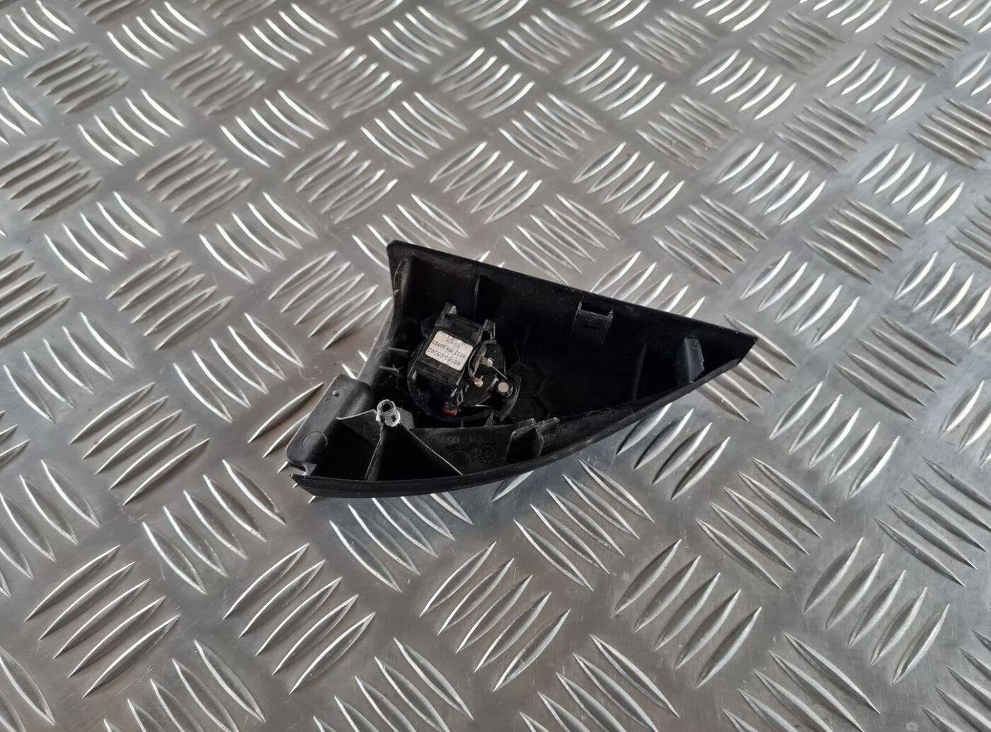 Durvju spoguļa apdares uzlika salonā (ar skaļruni) priekš TOYOTA AVENSIS 2007