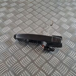 Priekšējāis labais durvju rokturis priekš TOYOTA AVENSIS 2007