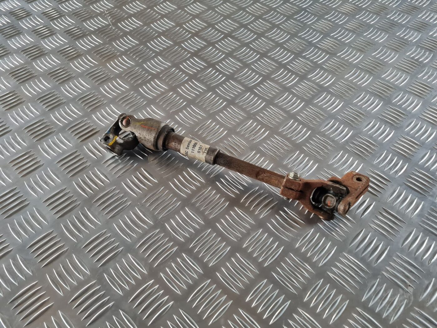 Stūres statnes kardāns priekš TOYOTA AVENSIS 2007