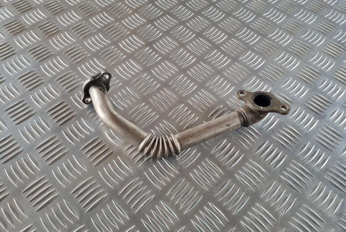 EGR caurule priekš TOYOTA AVENSIS 2007