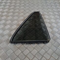 Labo durvju stūra stikls priekš TOYOTA AVENSIS 2007