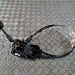 Ātrumu pārslēgšanas slēdzis priekš TOYOTA AVENSIS 2007