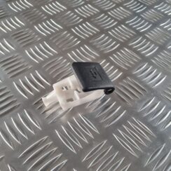 Pārsega atveršanas rokturis salonā priekš TOYOTA AVENSIS 2007