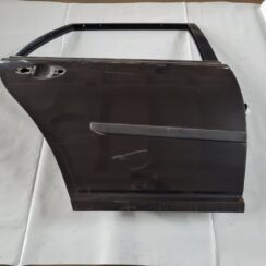 Aizmugurējās labās durvis priekš TOYOTA AVENSIS 2007