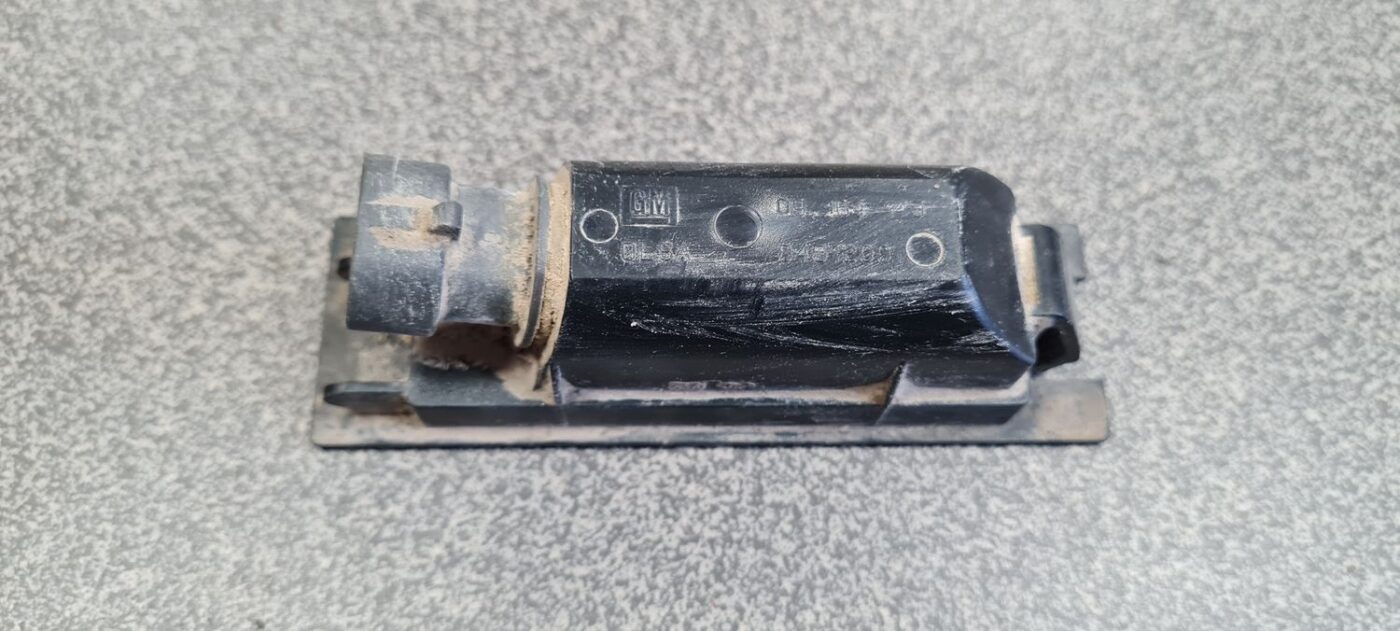 Numura zīmes apgaismojums priekš OPEL VECTRA C 2006 3 Numura zīmes apgaismojums priekš OPEL VECTRA C 2006