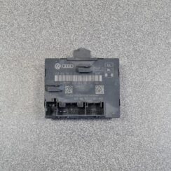 Durvju vadības bloks priekš AUDI A7 2011 SPORTBACK