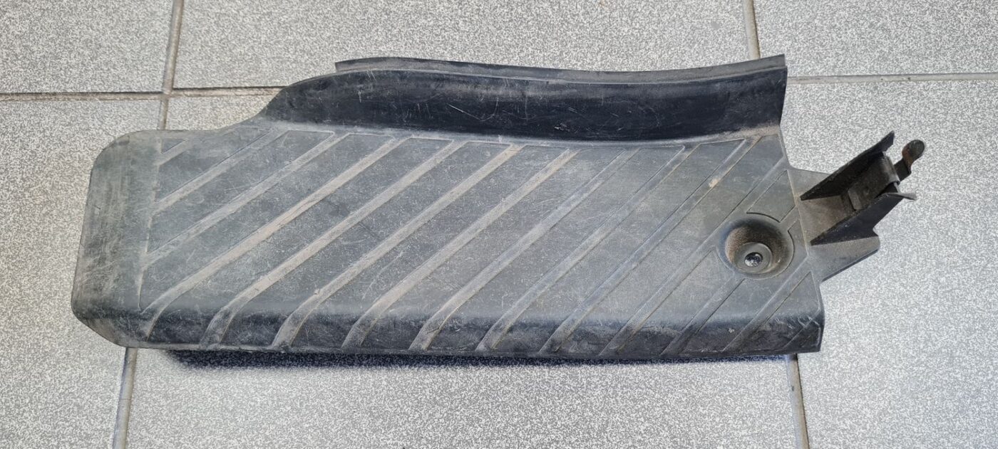 Kāju balsta pedālis priekš AUDI A4 2001 SEDAN 2 Kāju balsta pedālis priekš AUDI A4 2001 SEDAN