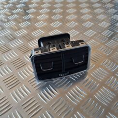 Centrālās konsoles gaisa vads priekš AUDI A6 2008