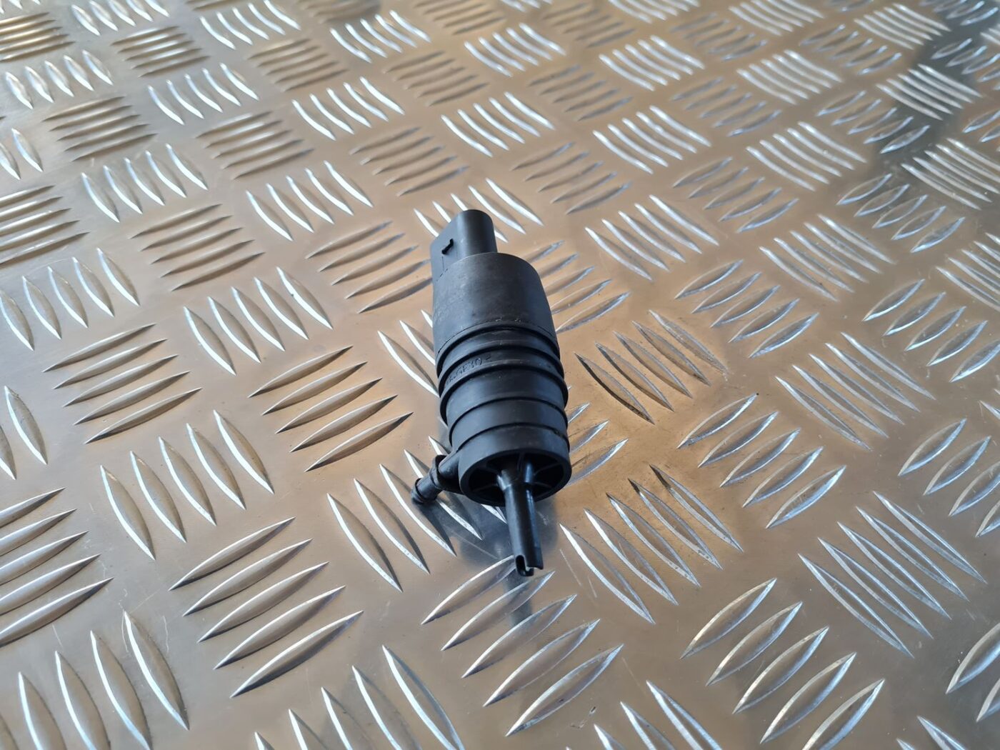 Mazgātāja šķidruma sūknis priekš AUDI A6 2008 4 Mazgātāja šķidruma sūknis priekš AUDI A6 2008