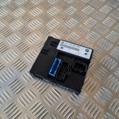 Komforta vadības bloks priekš AUDI A6 2008