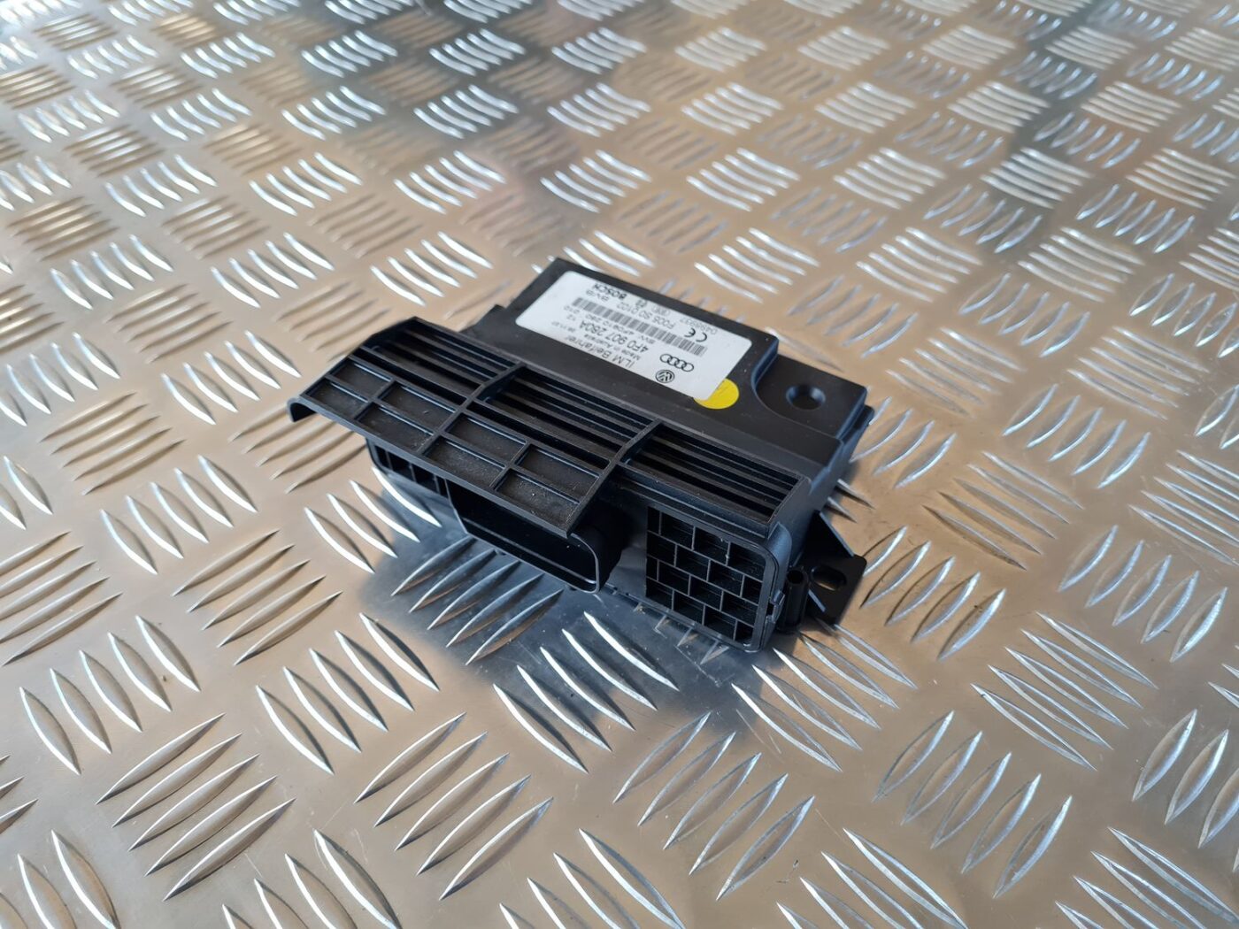 Komforta vadības bloks priekš AUDI A6 2008 4 Komforta vadības bloks priekš AUDI A6 2008