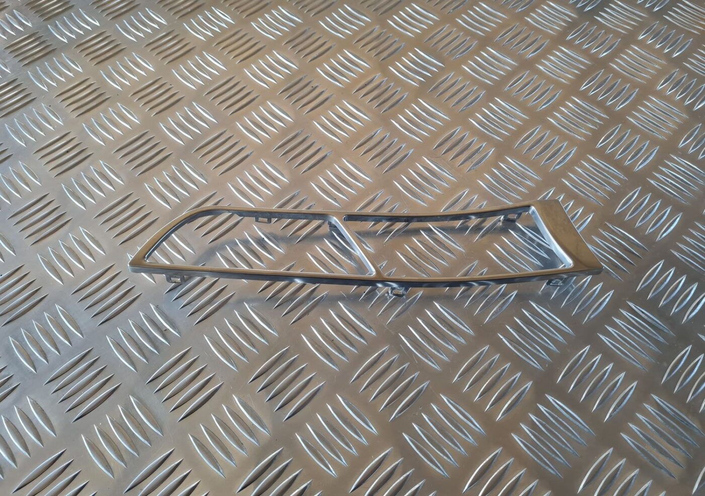 Durvju rokturu apdares uzlika (salonā) priekš AUDI A6 2008 1 Durvju rokturu apdares uzlika (salonā) priekš AUDI A6 2008